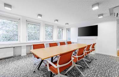 4th and 5th floor, Berliner Allee 59, 40212