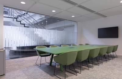 Laarderhoogtweg 25, 1101 EB