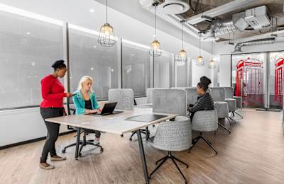 22 Magwa Crescent, Gateway West, 1st Floor