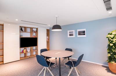 133 Wai Yip Street, 11F, 12F & Roof Floor