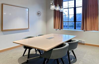 1655 Dupont St., Suite 101, M6P 3T1