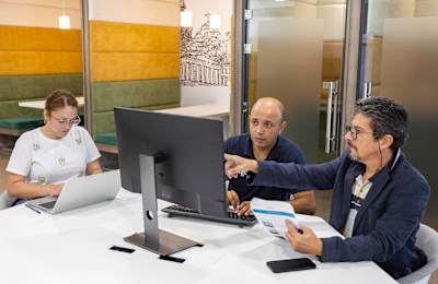 Boulevard du 11 Décembre, Val D'Hydra