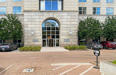 100 Crescent Court, Uptown, 7th Floor, 75201