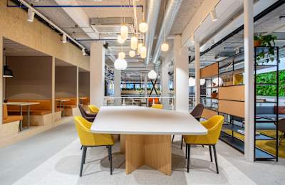 Kristian Augusts Gate 13, 164