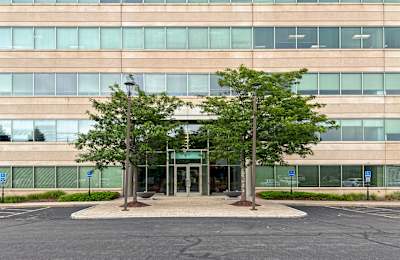 4 Research Drive, One Reservoir Corporate Centre, Suite 402, 06484