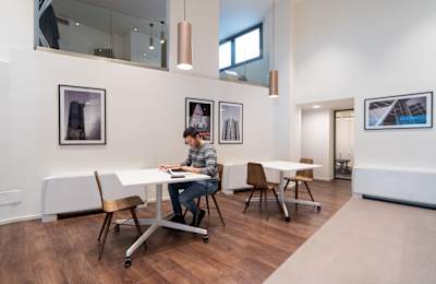 Via Broletto 46, 20121