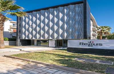 Grigoriou Lampraki 58, 16675