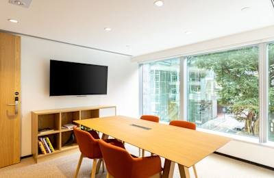 8 Queen's Road East, Wanchai