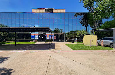 1220 River Bend Dr, Suite 250, 75247