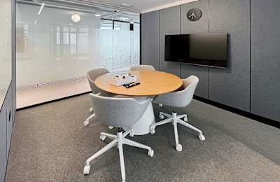 33 Wyndham Street, 19F – 23F