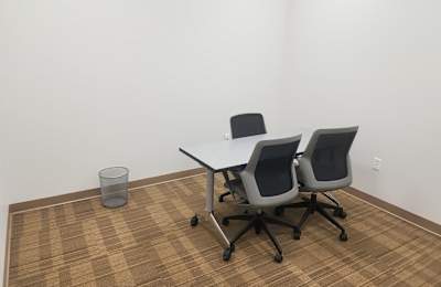 5547 Veterans Parkway, 1st and 2nd floor, 31904