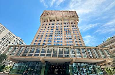 Piazza Velasca 5, 20122