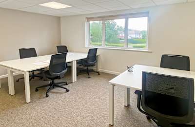 Whittington Hall, Worcester, WR5 2ZX