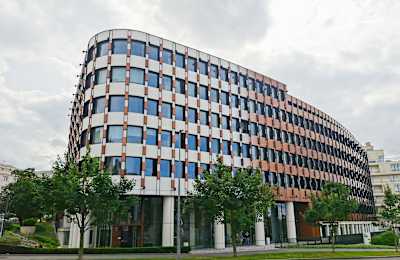 Lomnickeho 1742/2a, Nusle, 14000