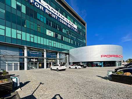 Building at Christopher Columbus Blvd, 41 in Sofia 1