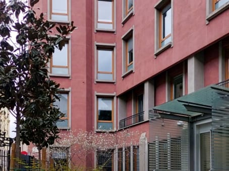 Building at Via Santa Maria Valle 3, Zona Carrobbio in Milan 1
