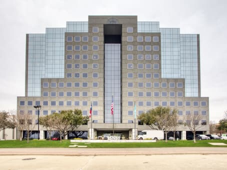 Building at 15851 Dallas Parkway, Suite 600 in Addison 1