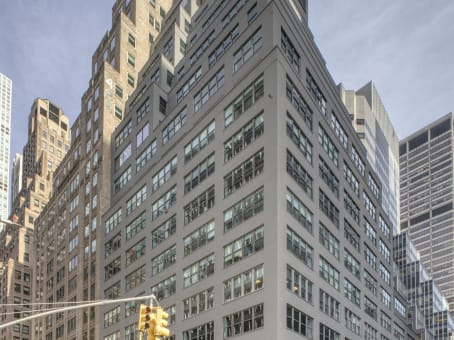 Building at 477 Madison Avenue, 6th Floor in Manhattan 1