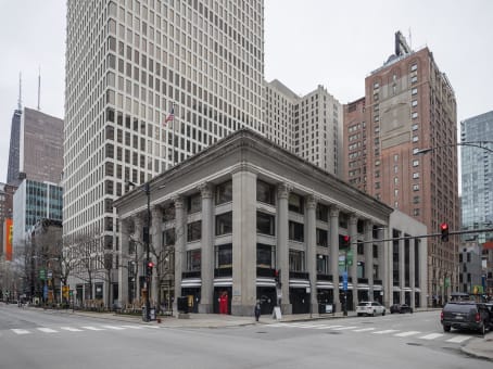 Building at 605 N. Michigan Avenue, 4th Floor in Chicago 1