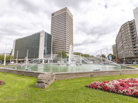 建筑位于RotterdamHofplein 20 1