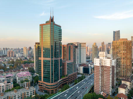 Building at No. 500 Yan An Xi Road in Shanghai 1