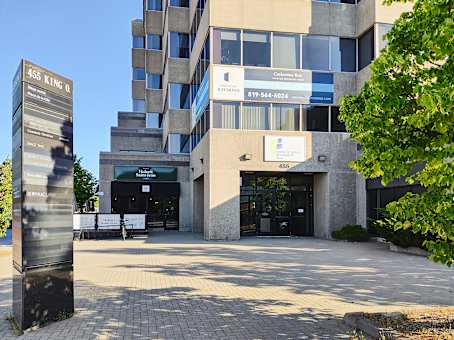 Building at 455 King Street West in Sherbrooke