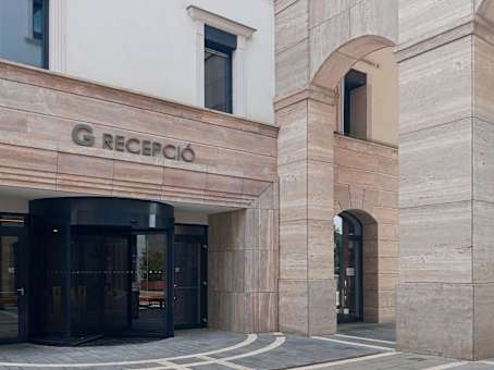 Building at Sasbérc utca 1, G Porta, Floor 1, Tópark in Biatorbágy 1