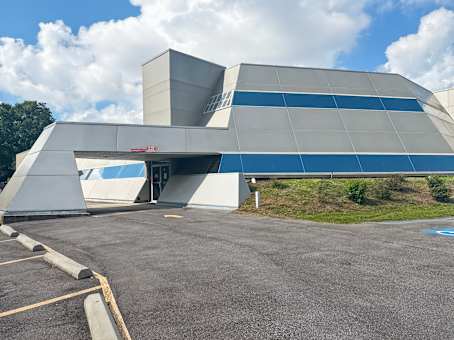 Building at 545 Brent Ln in Pensacola 1