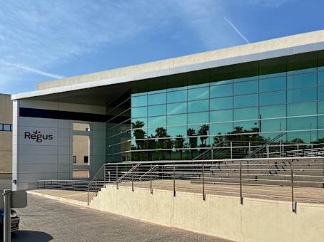 建筑位于马拉加C. Severo Ochoa, 41 1