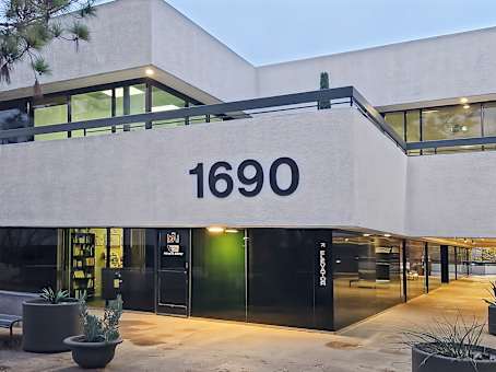Building at 1690 W. Shaw Avenue, Suite 220 in Fresno 1