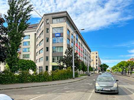 Building at Fehérvári út 99 in Budapest 1