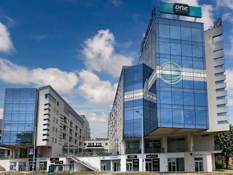 Building at Arany János tér 1. in Miskolc