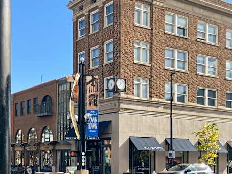 Building at 1200 Pearl St, in Boulder