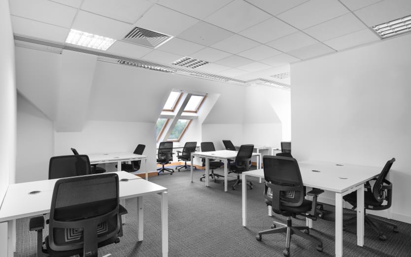 Regent Park, Leatherhead, KT22 7PL