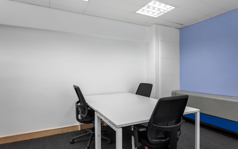 High Street, Potters Bar, EN6 5BS