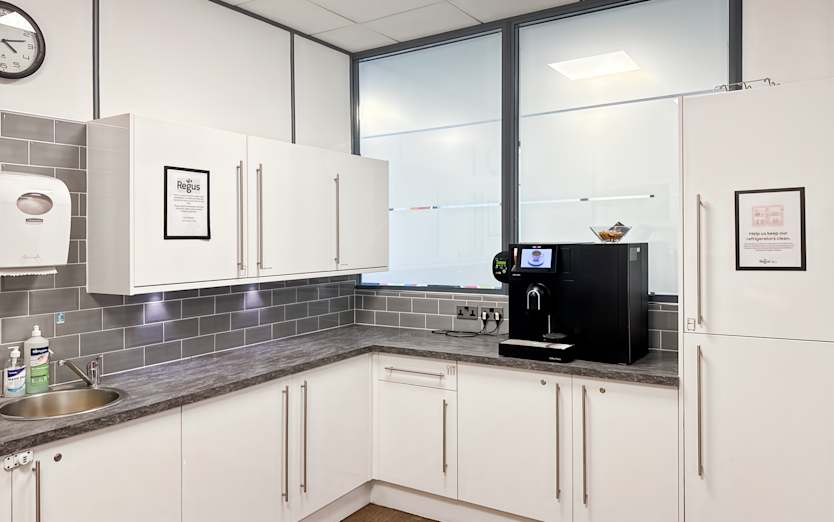 83 Princes Street, Edinburgh Central, EH2 2ER