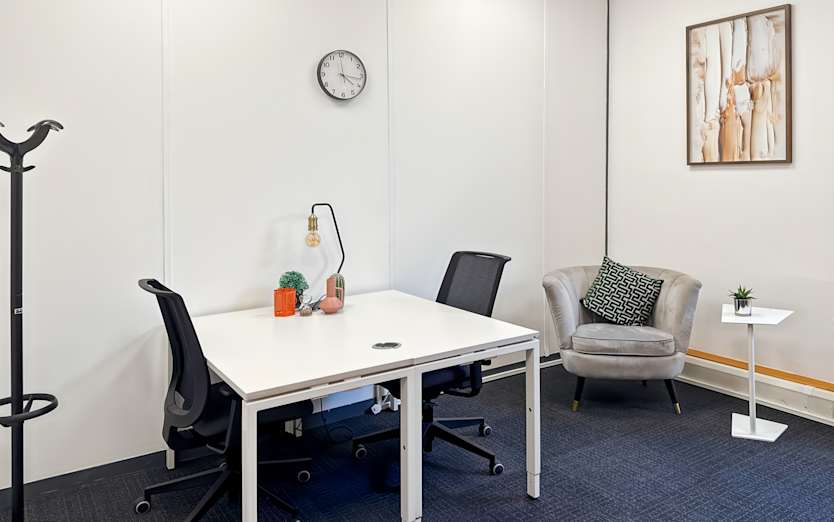 83 Princes Street, Edinburgh Central, EH2 2ER