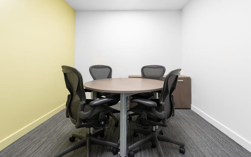 American Express Building, 1210 Maipu , 8 floor, C1006