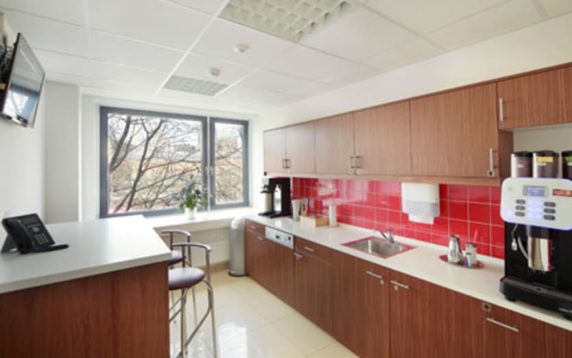 Bahnhofstrasse 8, Bahnhofstr. 8, 30159