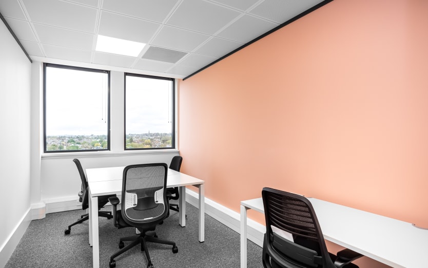 London Road, Twickenham, TW1 3QS