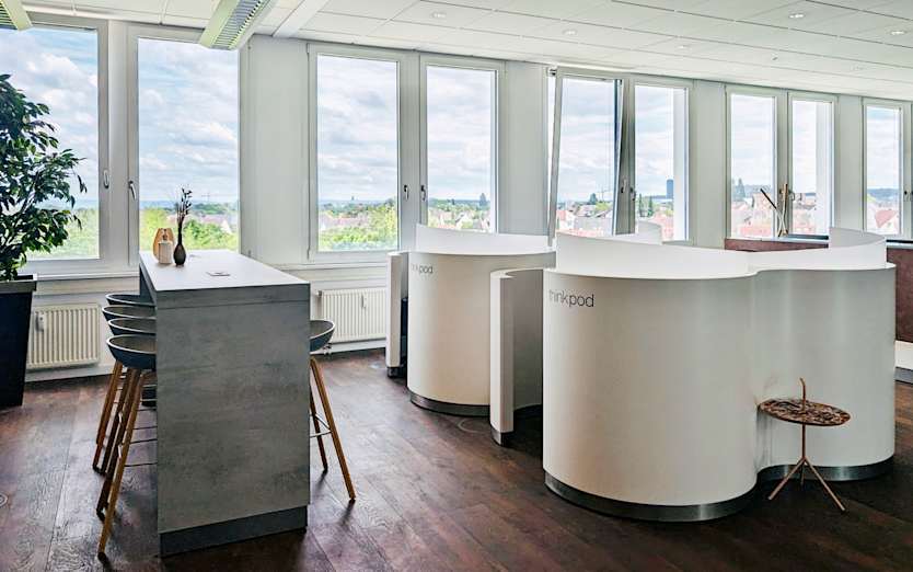 Curiestraße 2, 70563