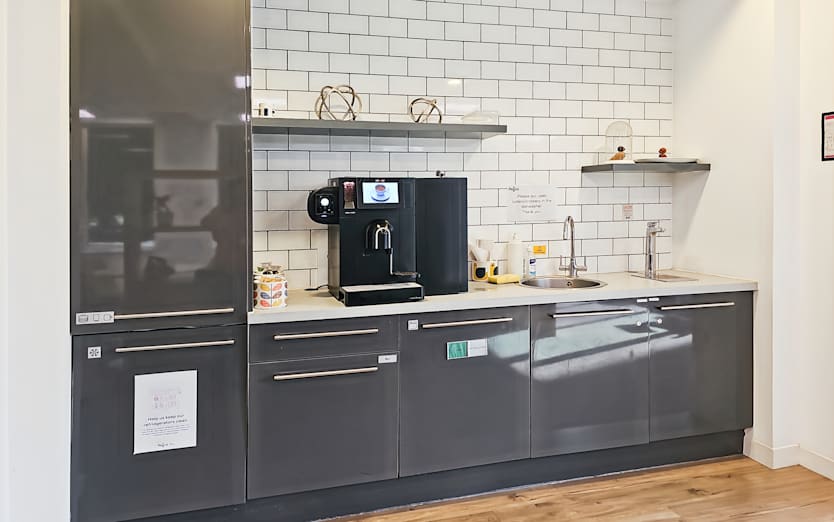 Grosvenor Square, Southampton, SO15 2BG