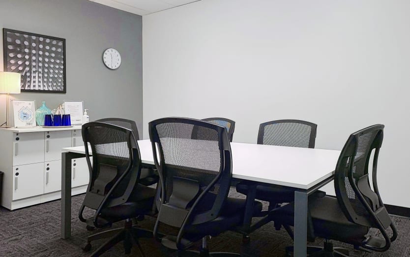 21 King Street West, 5th Floor, L8P 4W7