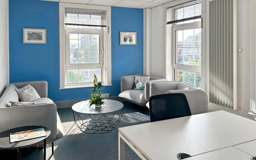 Bridge Street, Belfast, BT1 1LU