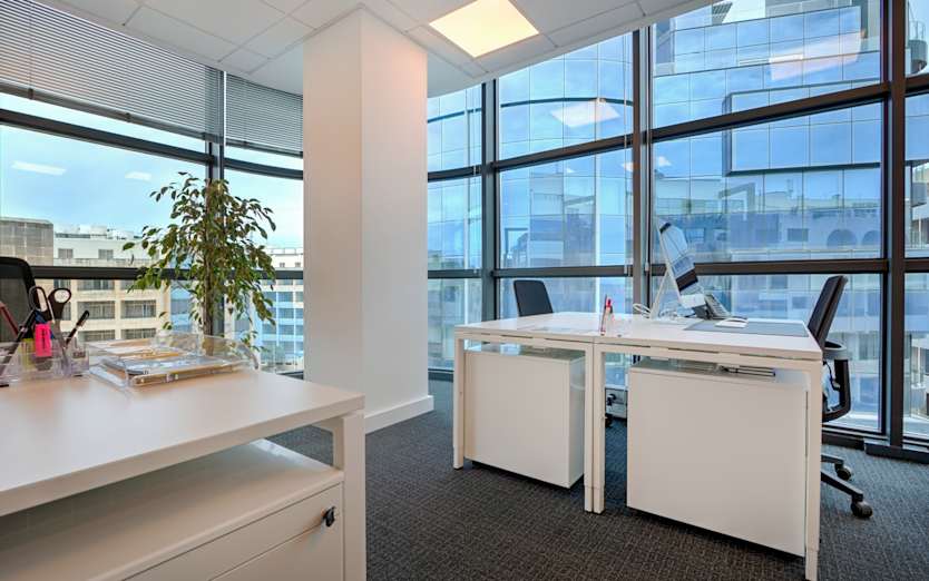 Dragonara Business Centre, 5th Floor, STJ 3141