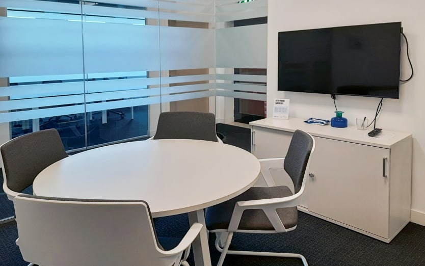 Via Isonzo 67, 40033