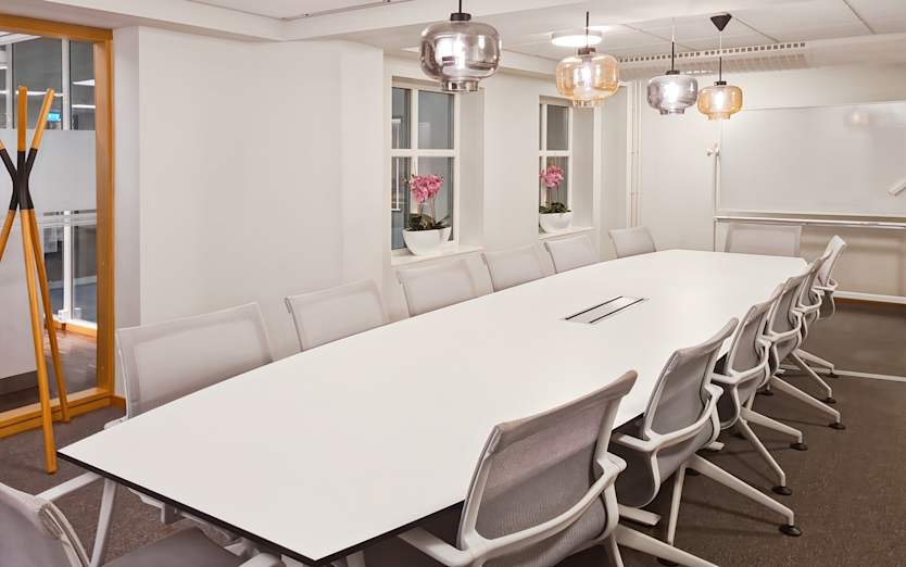 Östra Hamngatan 17, 411 10