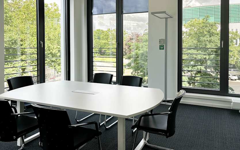 2nd floor, Kapstadtring 7, 22297