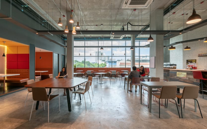 Spaces ซัมเมอร์ฮิลล์ ชั้น 3 ซัมเมอร์ฮิลล์, 1106 ถนนสุขุมวิท พระโขนง, 10110