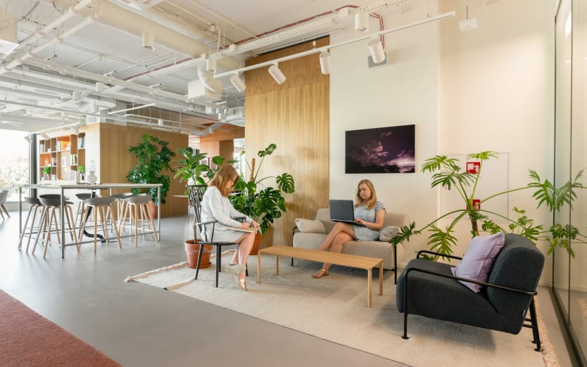 Marszalkowska Centre, 126/134 Marszalkowska street, 00-008